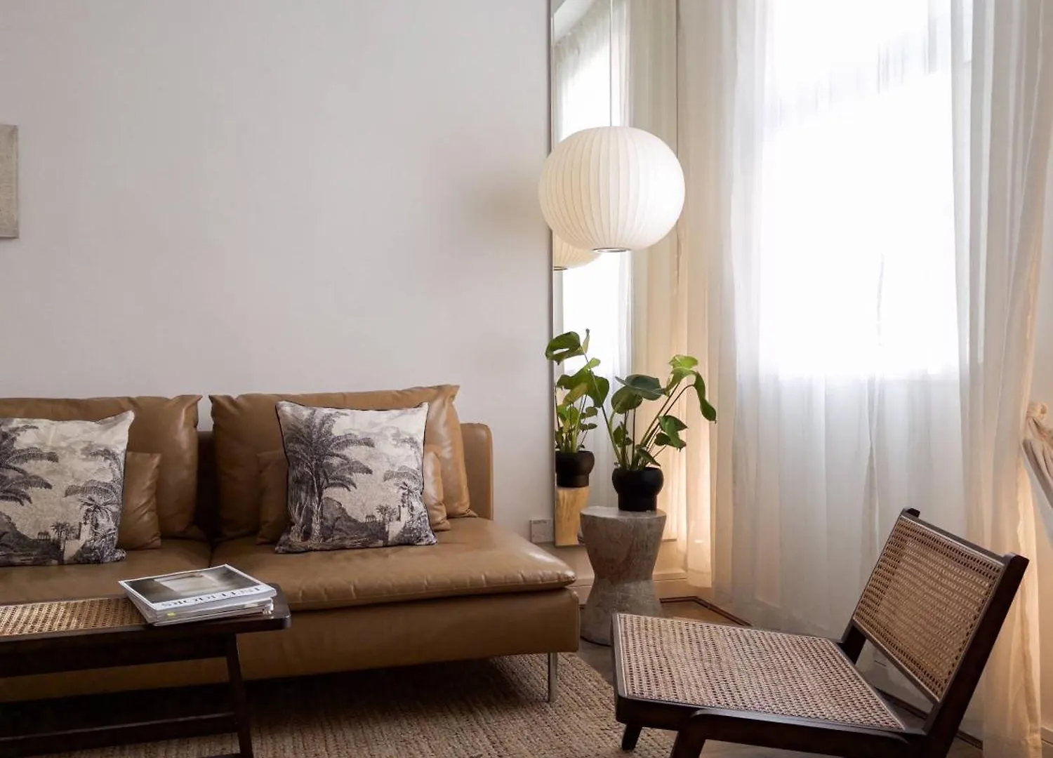 Tranquil Oasis W 100Inch Cinema & Hammock, By The Design Traveller Apartment London